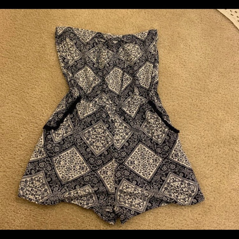 Super cute and comfy romper!